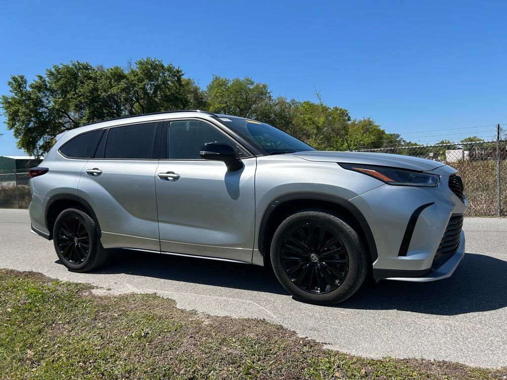 Thumbnail: 2025 Toyota Highlander - 7