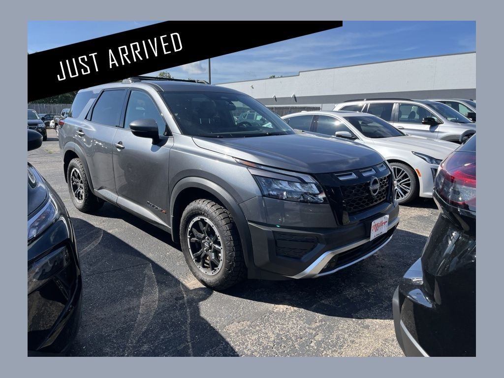 Gray (Gun Metallic) 2025 Nissan Pathfinder SUV / Crossover All-Wheel Drive 9-Speed Automatic