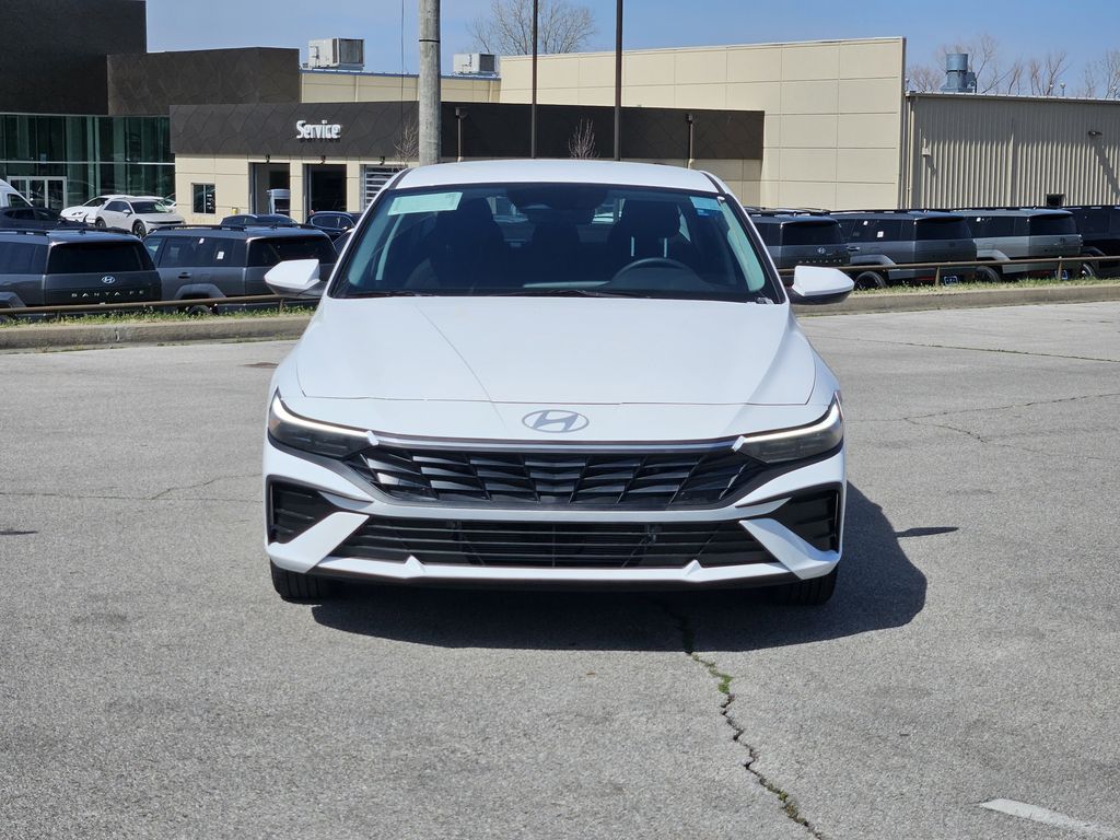 2026 Hyundai Elantra Hybrid