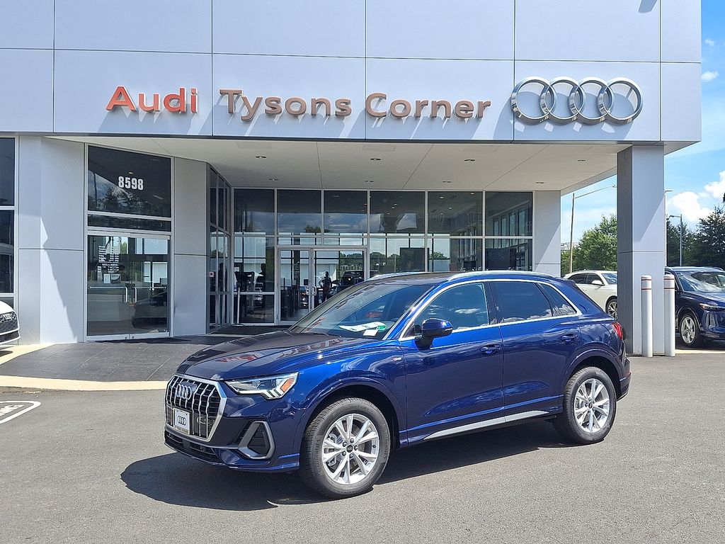 Thumbnail: 2025 Audi Q3 - 1