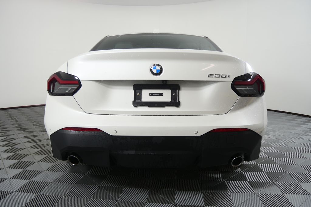 Thumbnail: 2025 BMW 2 Series - 4