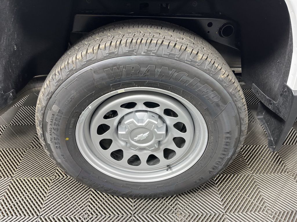 Thumbnail: 2026 Chevrolet Colorado - 16