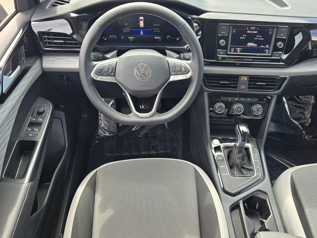 2024 Volkswagen Taos - $18,400