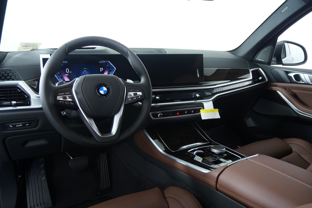 Thumbnail: 2026 BMW X5 - 17