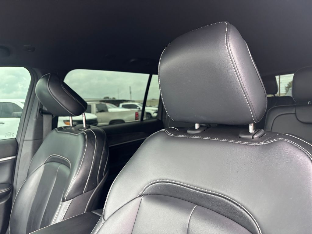 Used Car 2024 Jeep Grand Cherokee L  Limited For Sale Under $35,000 In Austin, Texas