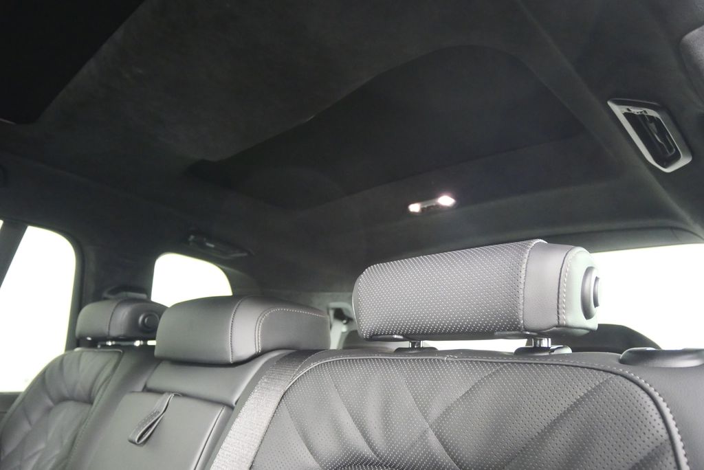 Thumbnail: 2026 BMW X7 - 15