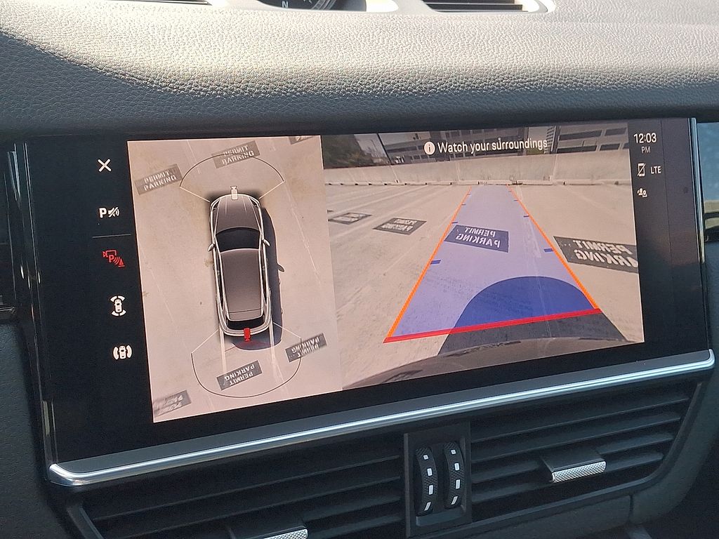 Thumbnail: 2022 Porsche Cayenne - 19