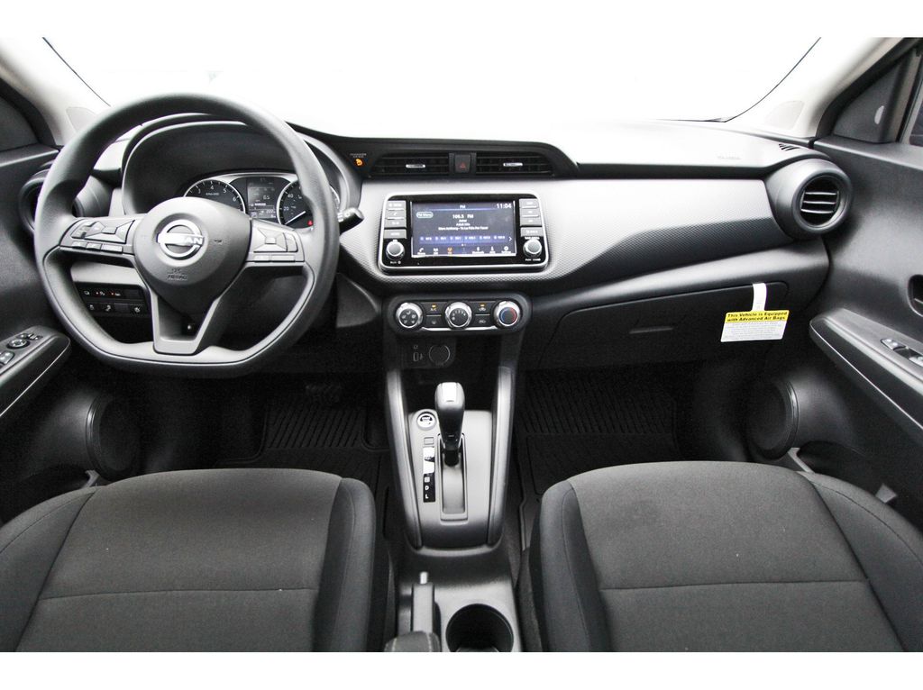 2025 Nissan Kicks Play S - 8