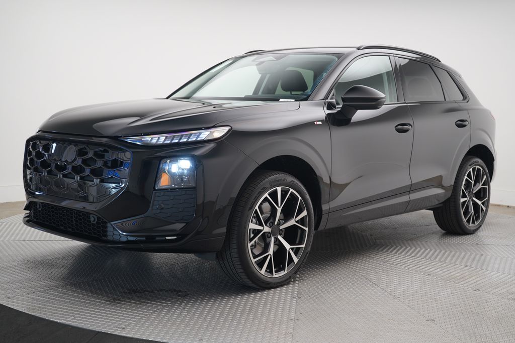 Thumbnail: 2026 Audi Q3 - 1