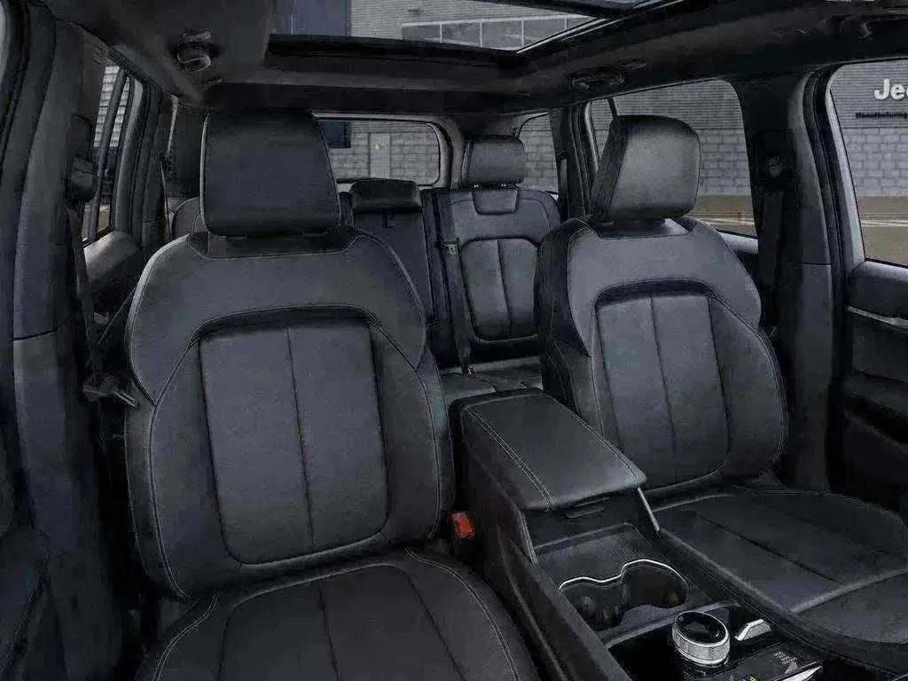 New 2026 Jeep Grand Cherokee SUV