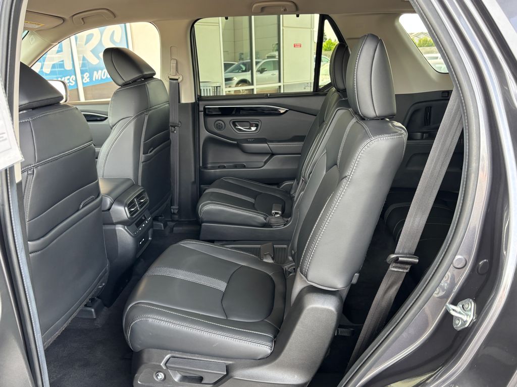 Thumbnail: 2024 Honda Pilot - 25