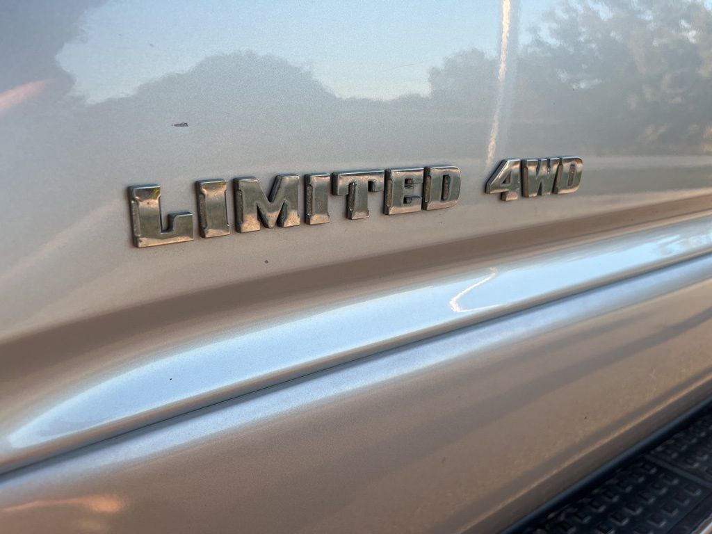 2003 Toyota 4Runner Limited 9