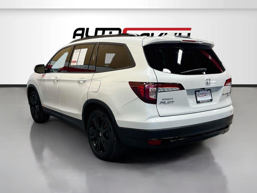 Used 2021 White Honda Black Edition image 5