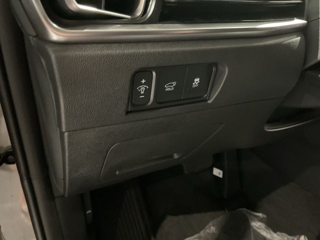 New 2026 Gray Kia EX image 10