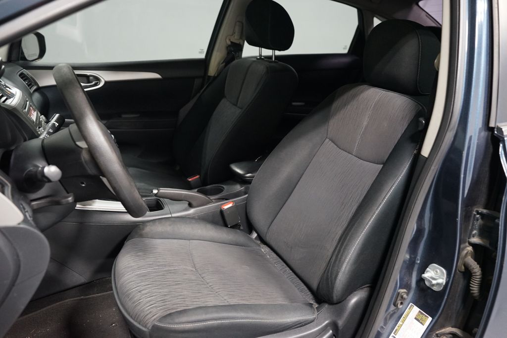 Thumbnail: 2014 Nissan Sentra - 6