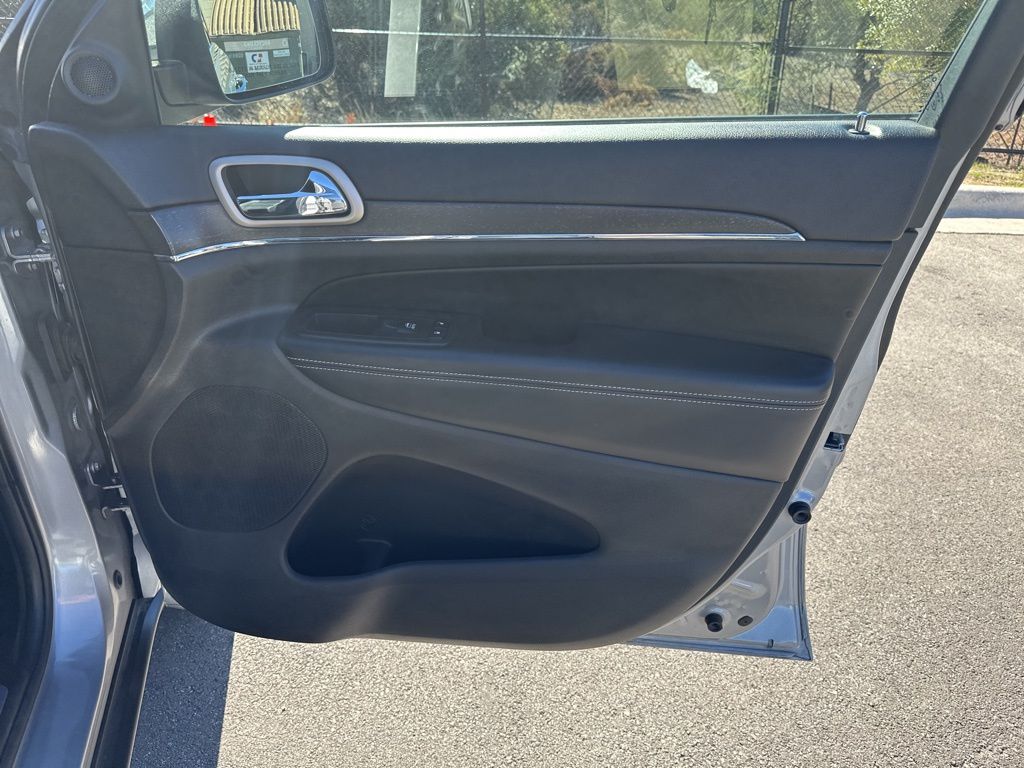 Used Car 2017 Jeep Grand Cherokee  Limited For Sale Under $20,000 In Austin, Texas