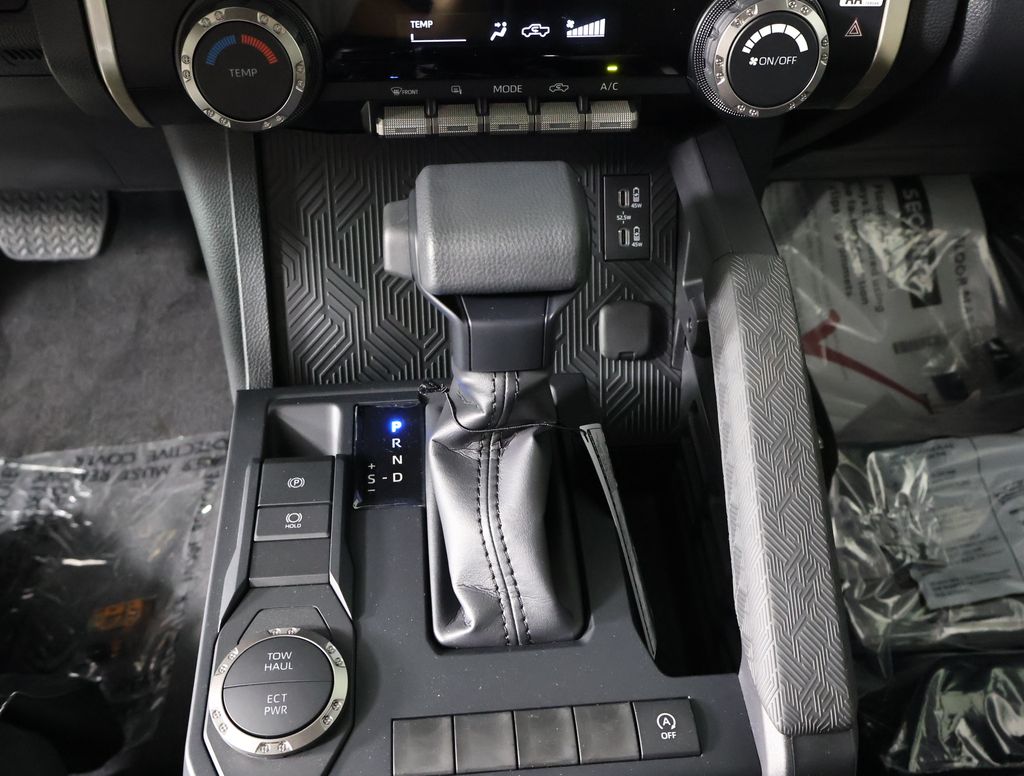 2025 Toyota Tacoma SR5 Double Cab photo 11