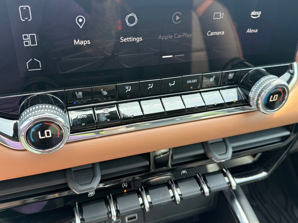2024 GMC Canyon