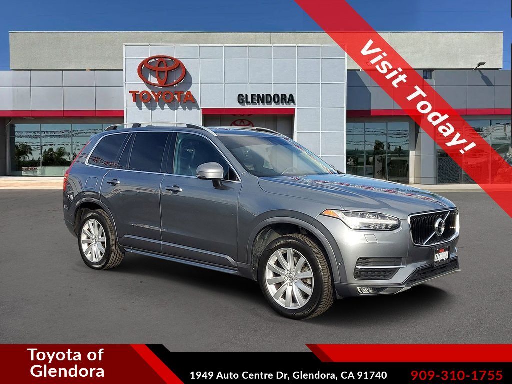 2018 Volvo XC90 T6 Momentum AWD