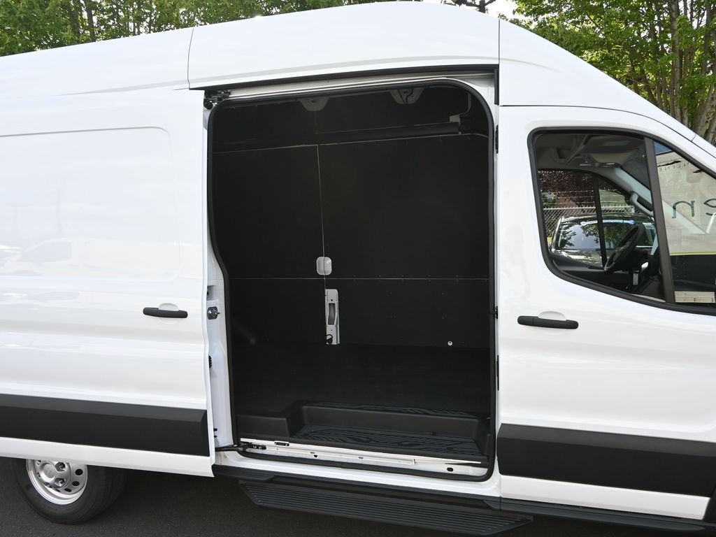 2025 Ford Transit 350 HD