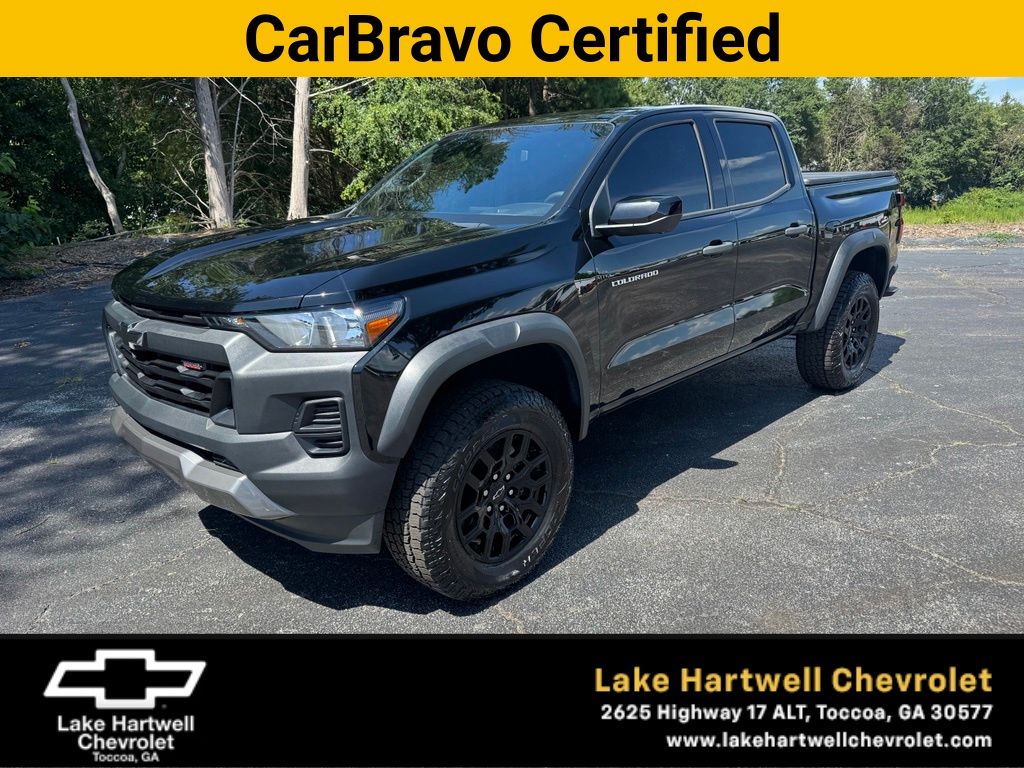 Black 2024 Chevrolet Colorado Pickup Truck Four-Wheel Drive 8-Speed Automatic
