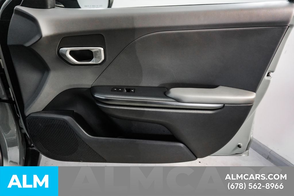 Used 2025 Blue Kia LXS image 39