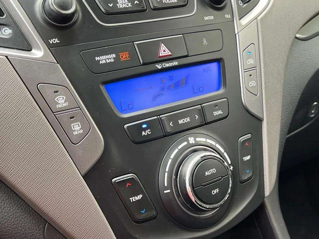 2013 Hyundai Santa Fe Sport #20