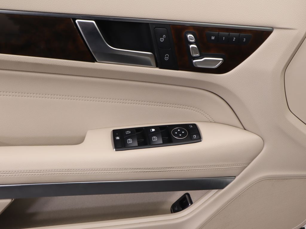 Thumbnail: 2014 Mercedes-Benz E-Class - 24