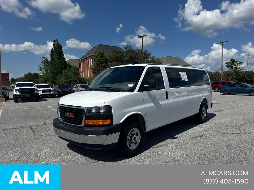 Summit White 2025 GMC Savana Van Rear-Wheel Drive 8-Speed Automatic Overdrive
