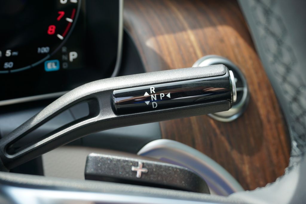 2025 Mercedes-Benz GLC 350 27