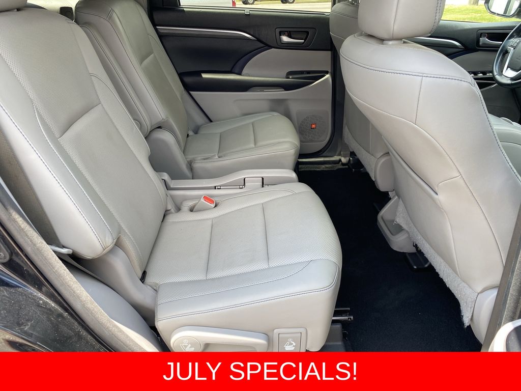 Used 2017 Toyota Highlander SUV