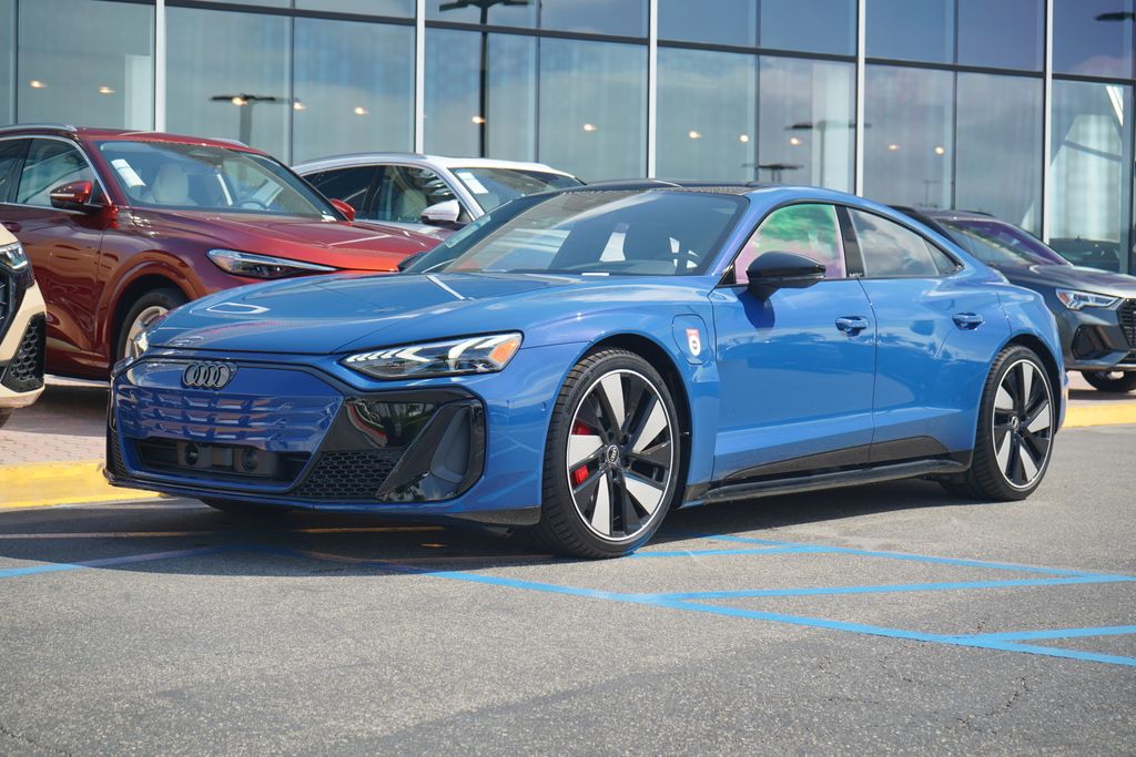 Thumbnail: 2026 Audi e-tron GT - 1
