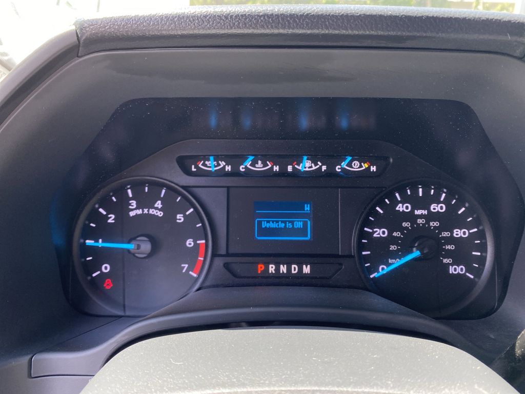 2022 Ford F-350SD XL photo