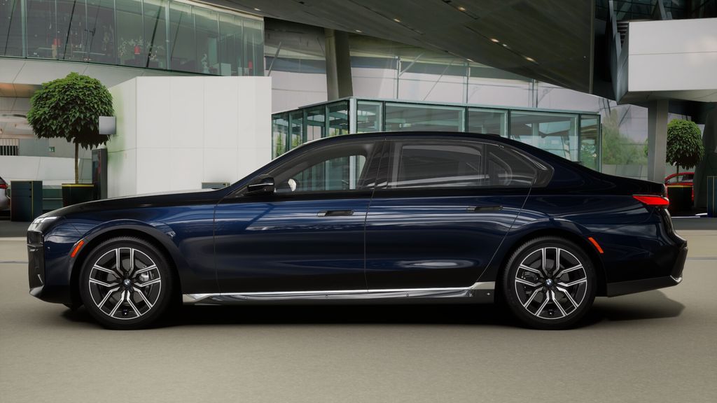 Thumbnail: 2025 BMW 7 Series - 32