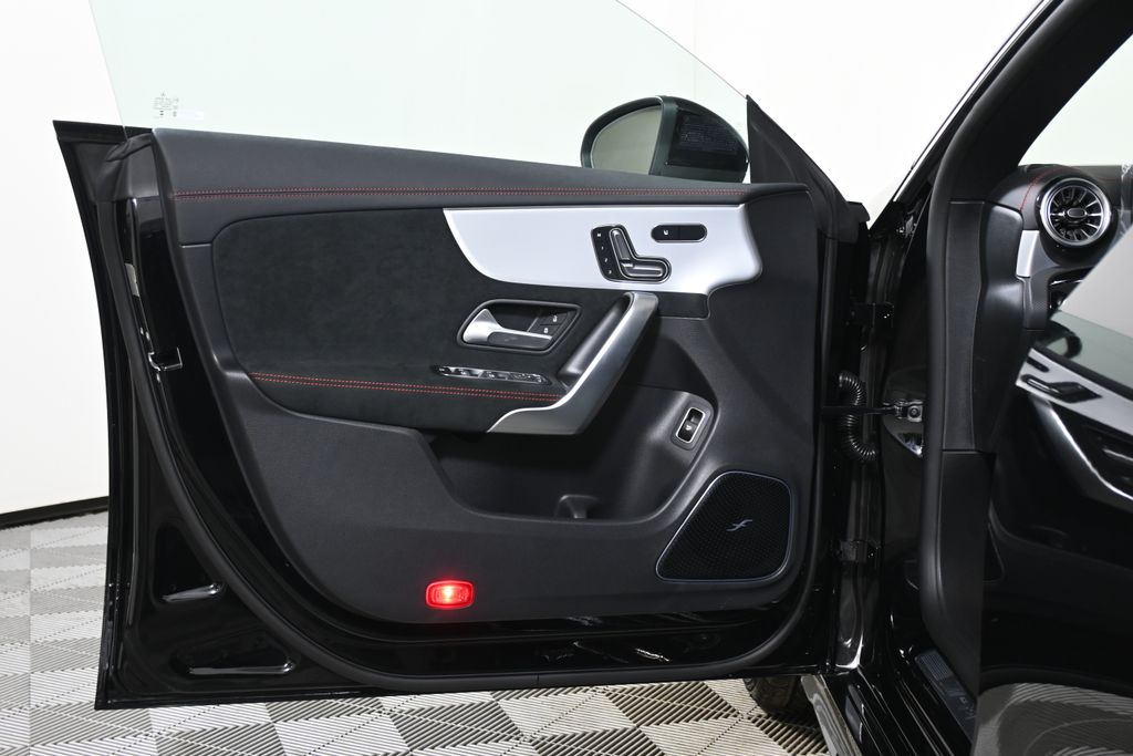 Thumbnail: 2026 Mercedes-Benz CLA - 26