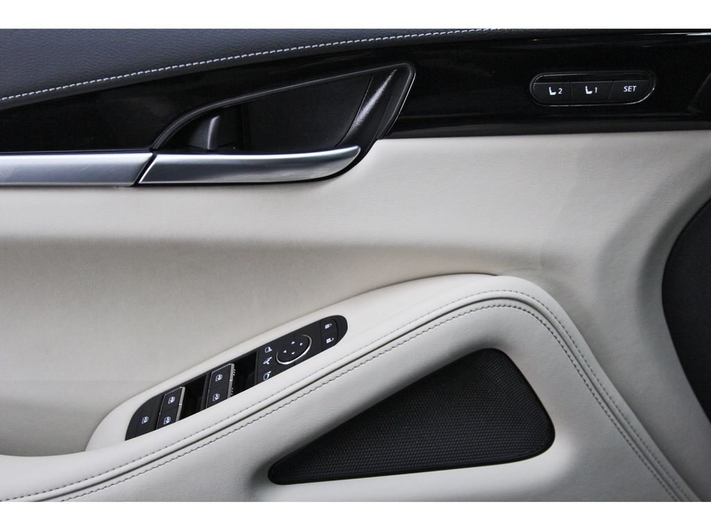 2025 INFINITI QX60 PURE Black at Central Houston Nissan