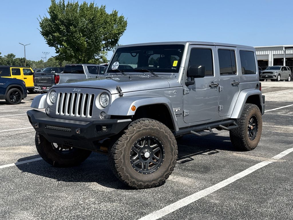 2017 Jeep Wrangler Unlimited Sahara Silver at Autostrade
