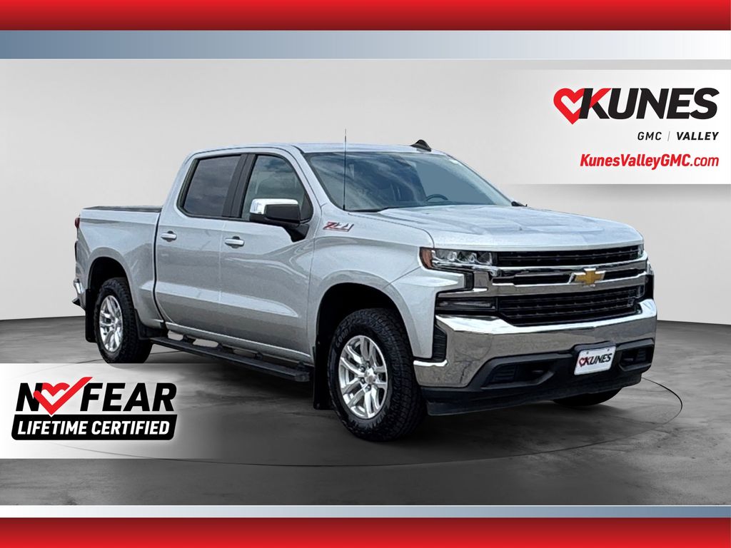 Silver Ice Metallic 2019 Chevrolet Silverado 1500 Pickup Truck Four-Wheel Drive 8-Speed Automatic
