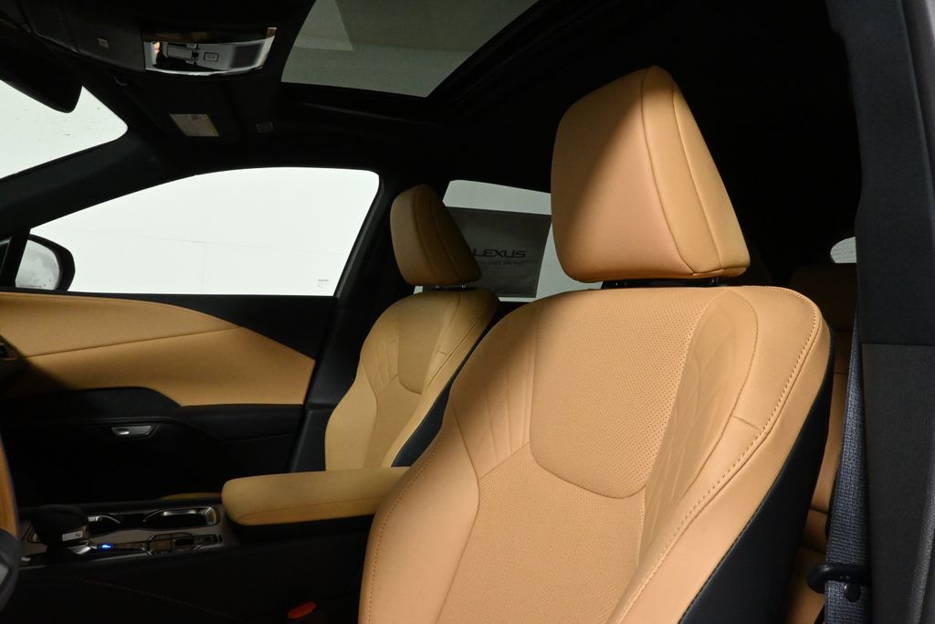Thumbnail: 2025 Lexus RX - 16