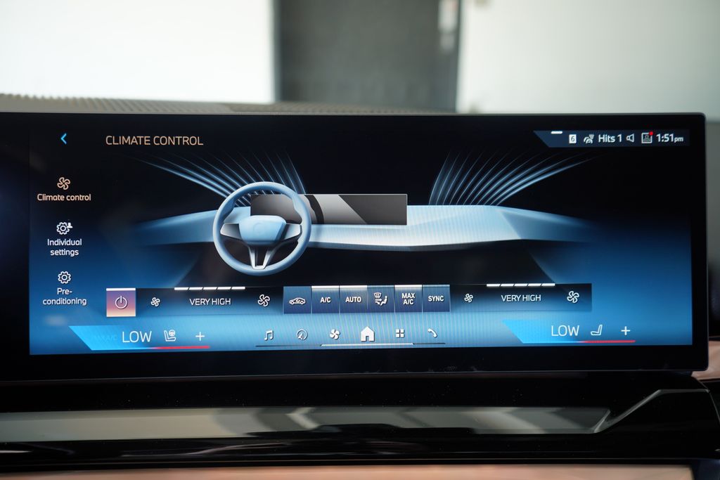 Thumbnail: 2026 BMW i5 - 18