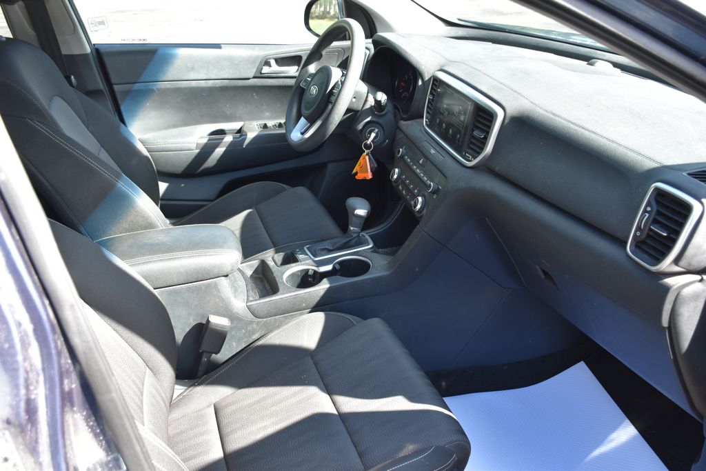 Thumbnail: 2021 Kia Sportage - 16