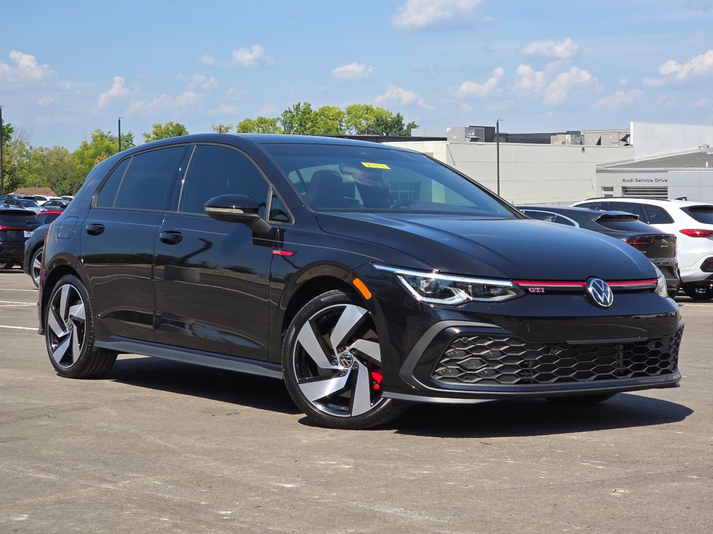 2022 Volkswagen Golf GTI 2.0T SE FWD
