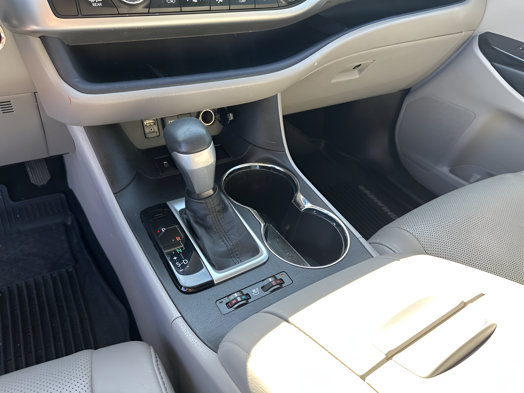 Used Car 2018 Toyota Highlander  For Sale Under $30,000 In Austin, Texas