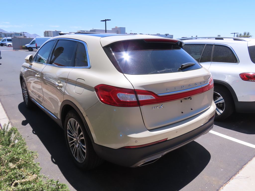 Thumbnail: 2016 Lincoln MKX - 3