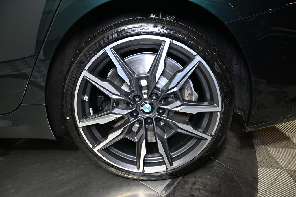 Thumbnail: 2026 BMW 8 Series - 12