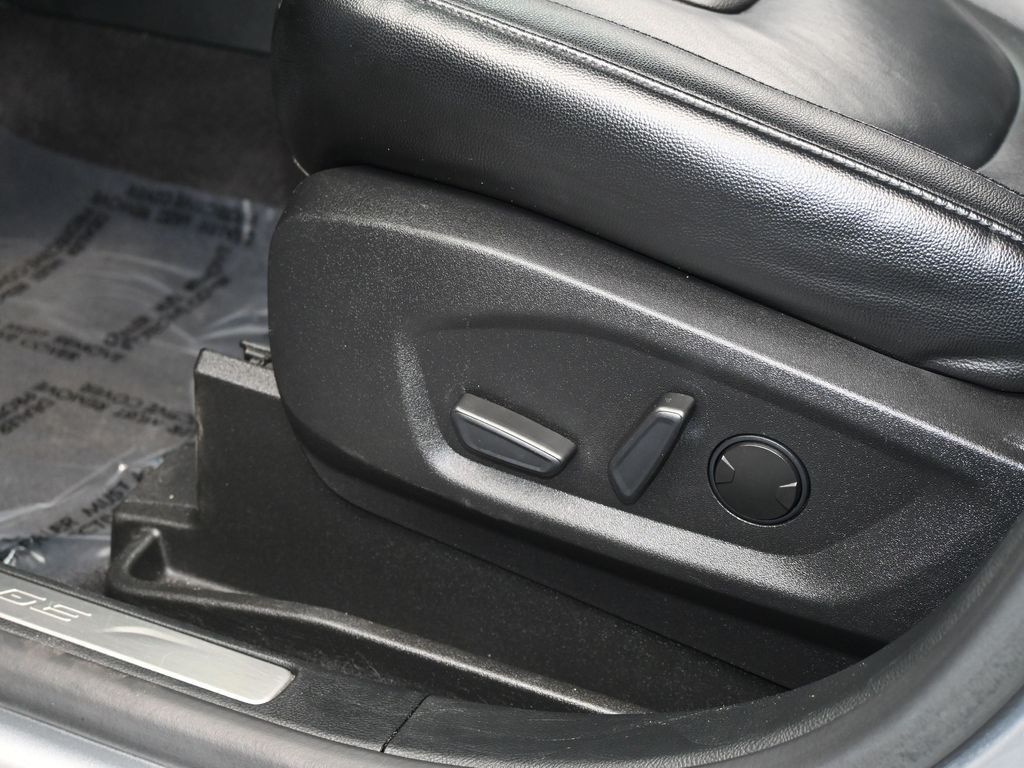 Used 2022 Silver Metallic Ford Titanium image 12