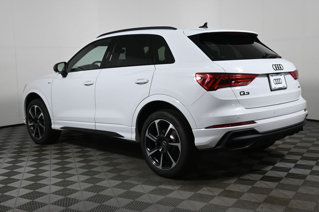 Thumbnail: 2025 Audi Q3 - 5