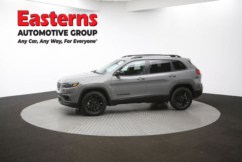 Used 2023 Gray Jeep Altitude image 58