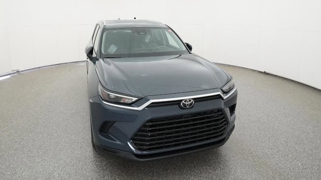 2025 Toyota Grand Highlander XLE 26
