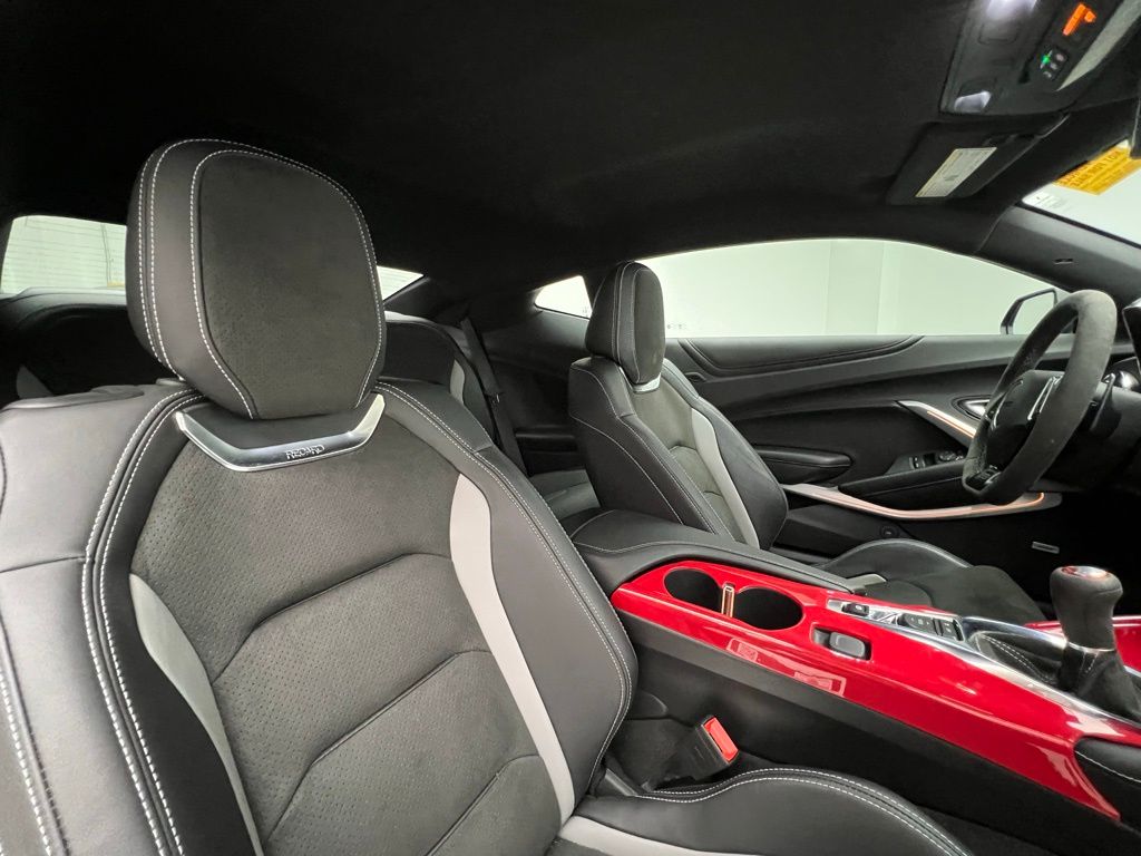 Thumbnail: 2023 Chevrolet Camaro - 18
